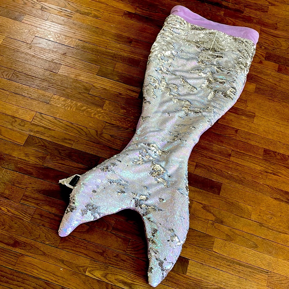 Cynthia Rowley Mermaid tail blanket
